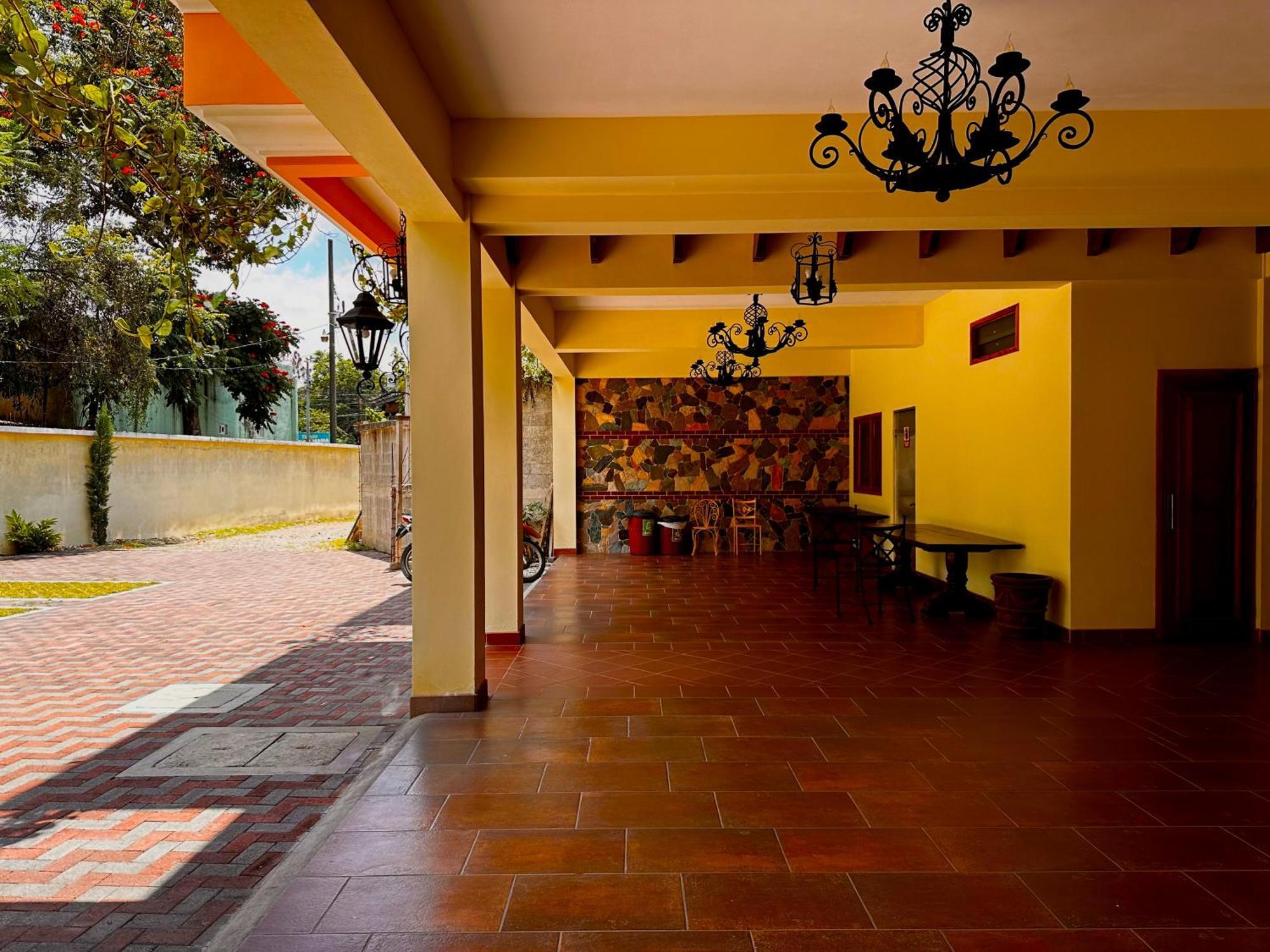 Hotel Jotam Panajachel Exterior foto